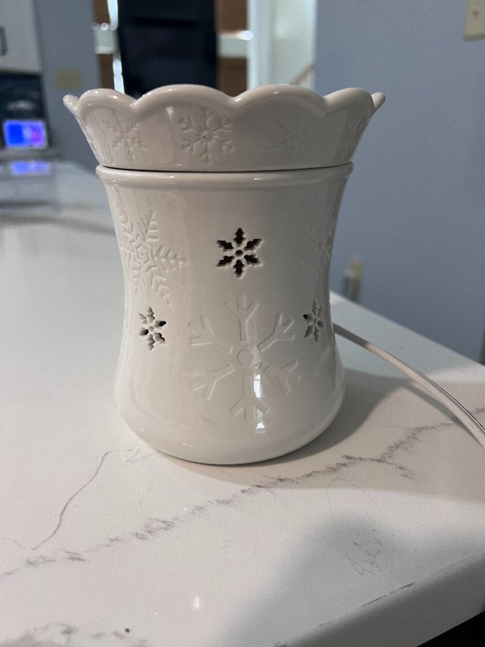 Scentsy Blizzard Warmer - Full Sized